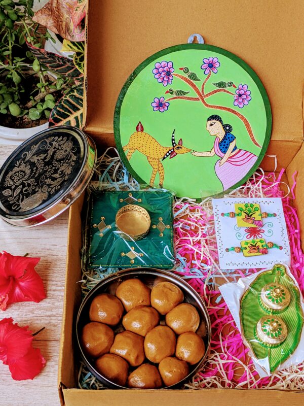 Gond Art Inspired Rakhi-Hamper