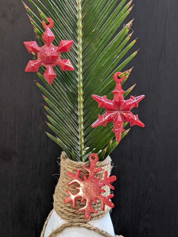 Resin red snowflakes for Christmas decor